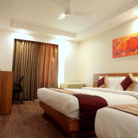 Le Roi Jammu - Near Jammu Railway Station Hotel Buitenkant foto