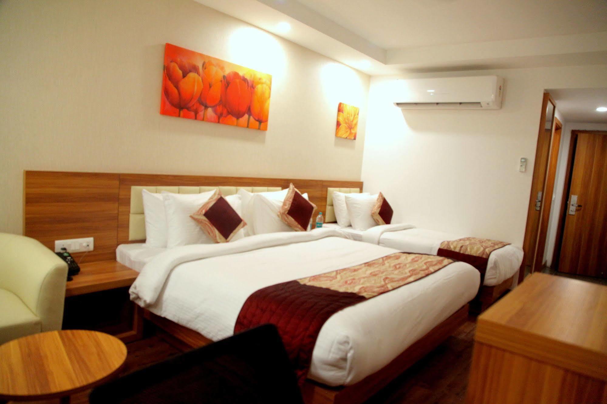 Le Roi Jammu - Near Jammu Railway Station Hotel Buitenkant foto